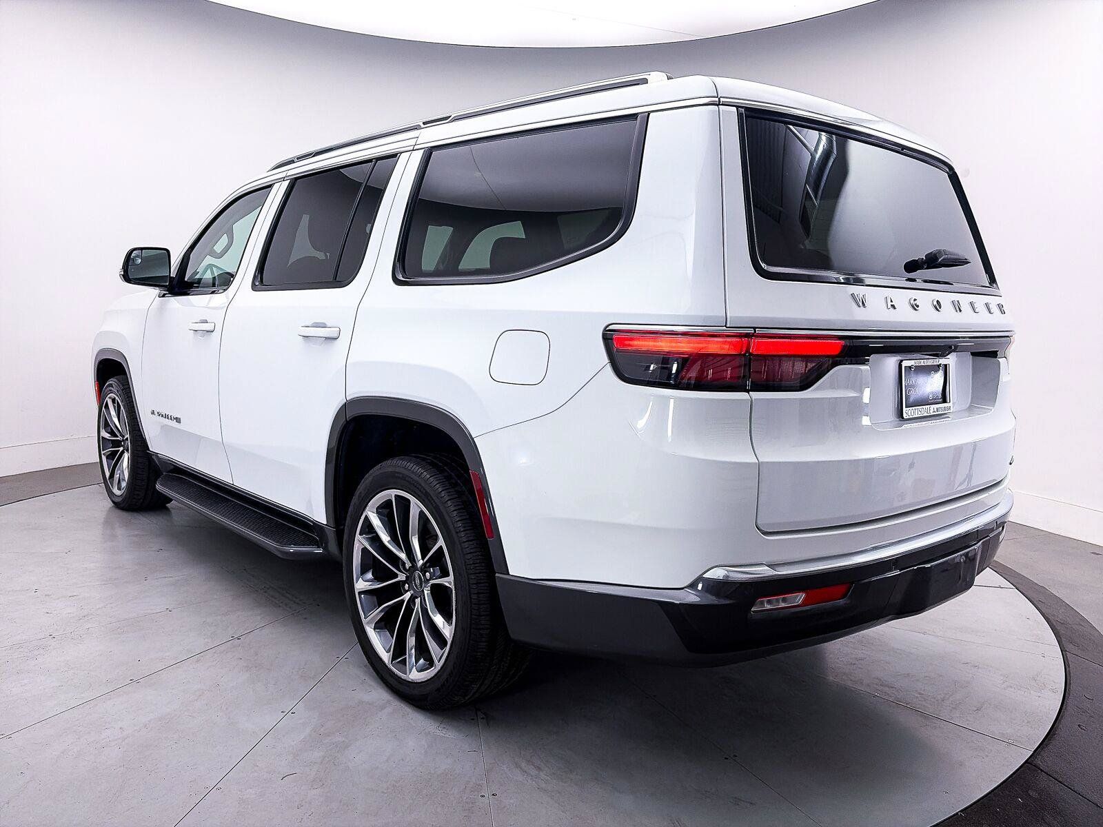 Used 2022 Jeep Wagoneer Series II w/ Premium Group I RWD image 14