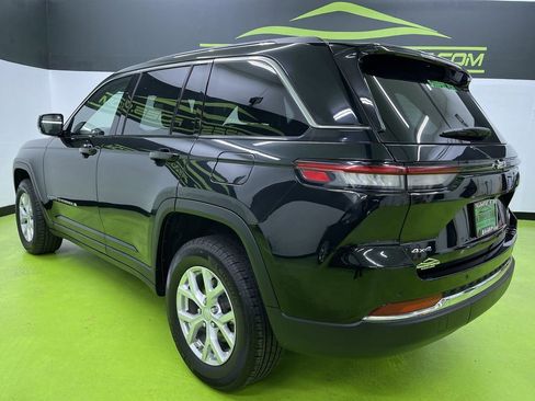 Used 2024 Jeep Grand Cherokee Limited image 7