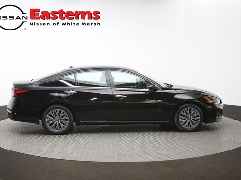 Used 2023 Nissan Altima 2.5 SV w/ SV Premium Package FWD image 47