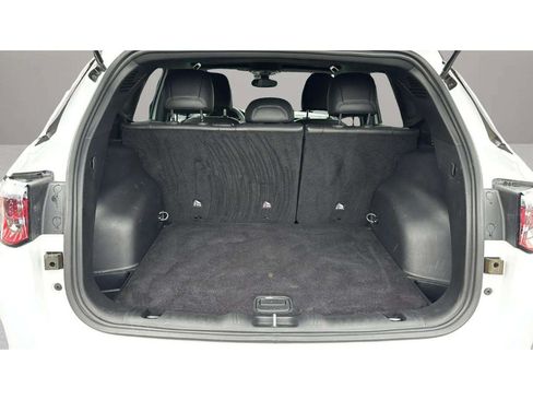 Used 2025 Jeep Compass Limited AWD/4WD image 9