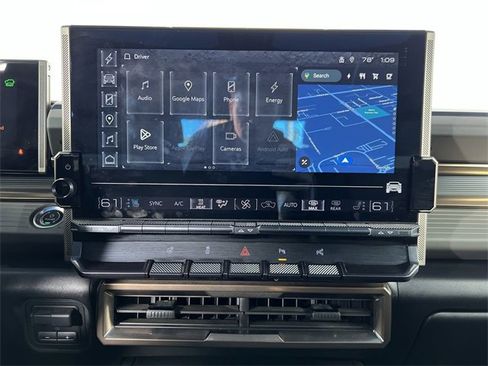 Used 2025 GMC Hummer EV 3X image 13