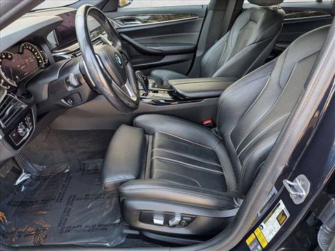 Used 2018 BMW 530e w/ Premium Package 2 RWD image 16