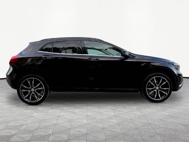 Used 2016 Mercedes-Benz GLA 250 image 4