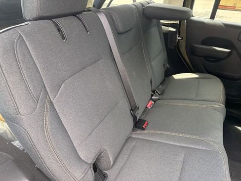 Used 2025 Jeep Wrangler Unlimited Sport AWD/4WD image 18