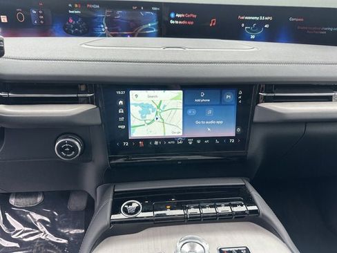 New 2026 Lincoln Navigator Reserve w/ Jet Appearance Package AWD/4WD image 16