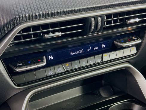 Used 2025 MAZDA CX-90 3.3 Turbo w/ Select Package image 10