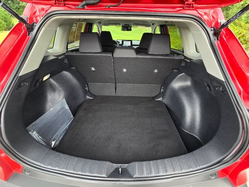 Used 2023 Toyota Corolla Cross LE FWD image 19