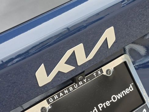 Certified 2025 Kia Sorento S w/ Panoramic Sunroof Package FWD image 9