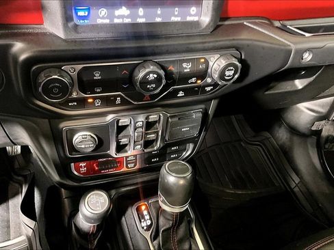 Used 2022 Jeep Gladiator Rubicon w/ Trailer Tow Package AWD/4WD image 22