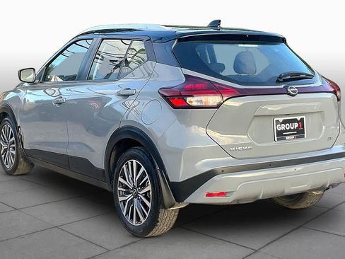 Used 2024 Nissan Kicks SV FWD image 12