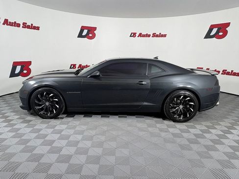 Used 2015 Chevrolet Camaro SS RWD image 3