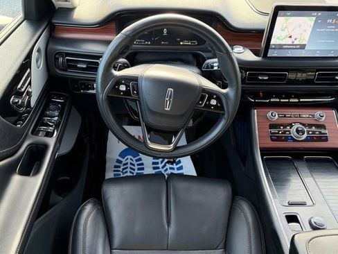 Used 2023 Lincoln Aviator Reserve w/ Equipment Group 201A image 35
