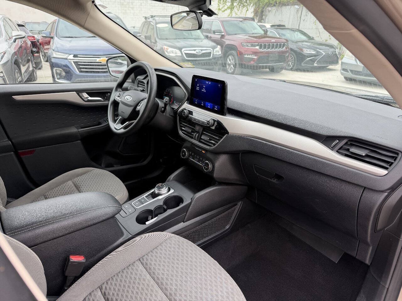 Used 2020 Ford Escape SE AWD/4WD image 18