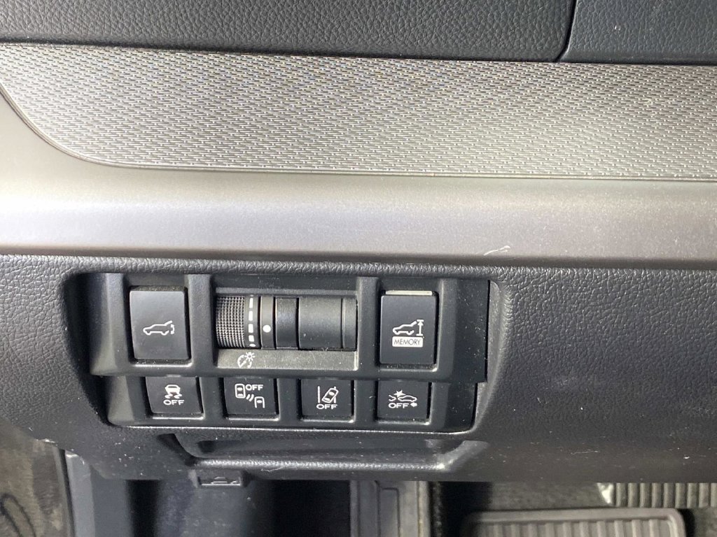 Used 2018 Subaru Outback 2.5i Premium AWD/4WD image 16