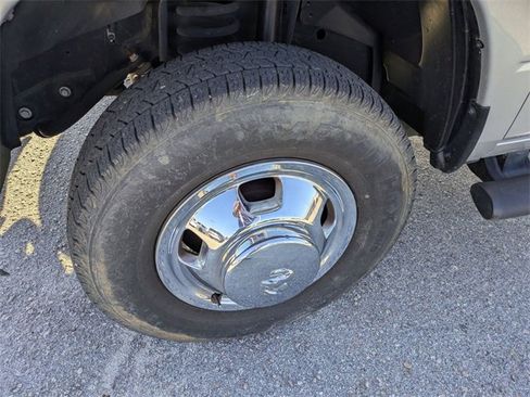 Used 2017 RAM 3500 Tradesman w/ Power & Remote Entry Group image 9