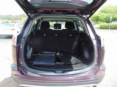 Used 2016 Toyota RAV4 XLE AWD/4WD image 31