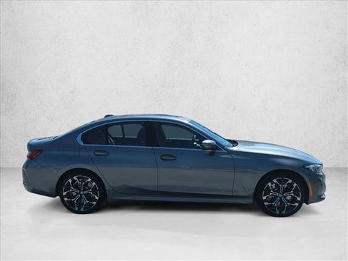 Used 2026 BMW 330i Sedan w/ Convenience Package RWD image 4