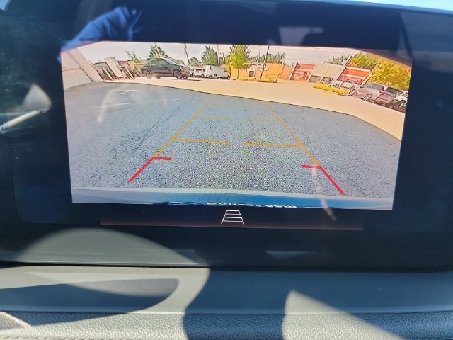 Certified 2024 Buick Encore GX Preferred w/ Comfort Package FWD image 25