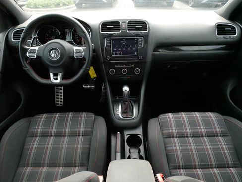 Used 2013 Volkswagen GTI 4-Door FWD image 10