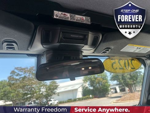 Used 2025 Jeep Wrangler Sport AWD/4WD image 20