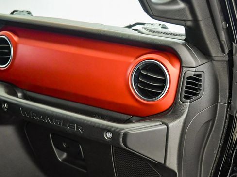 Used 2022 Jeep Wrangler Unlimited Rubicon image 19