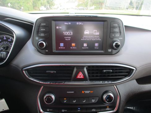 Used 2019 Hyundai Santa Fe SE FWD image 18