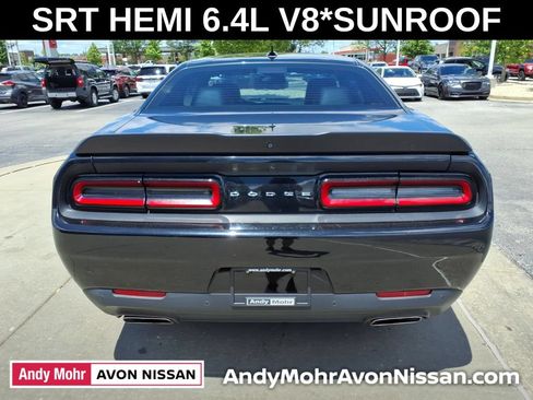 Used 2018 Dodge Challenger R/T Scat Pack RWD image 10