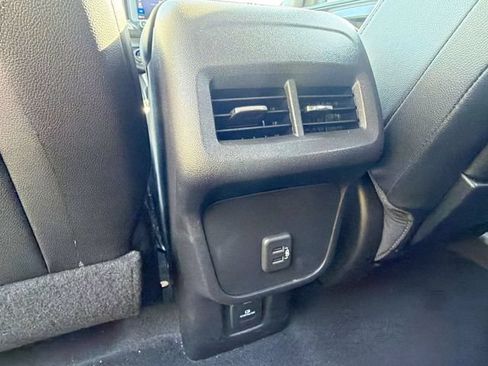 Used 2023 GMC Terrain SLT AWD/4WD image 20