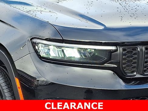 Used 2025 Jeep Grand Cherokee L Limited w/ Black Appearance Package image 9