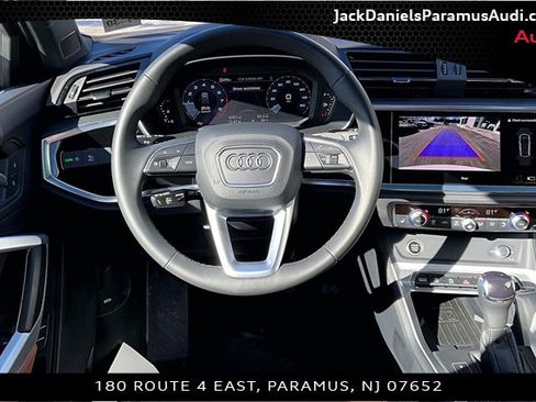 Used 2025 Audi Q3 2.0T Premium w/ Convenience Package image 5