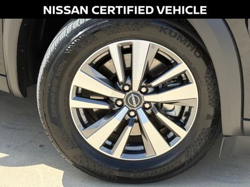 Used 2026 Nissan Pathfinder SL AWD/4WD image 2