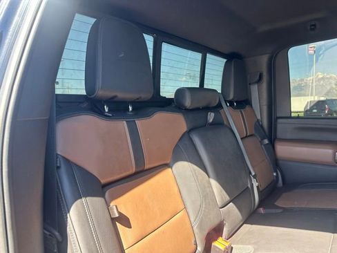 Used 2022 Chevrolet Silverado 3500 High Country AWD/4WD image 16
