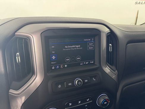 Used 2022 Chevrolet Silverado 1500 Custom Trail Boss image 16