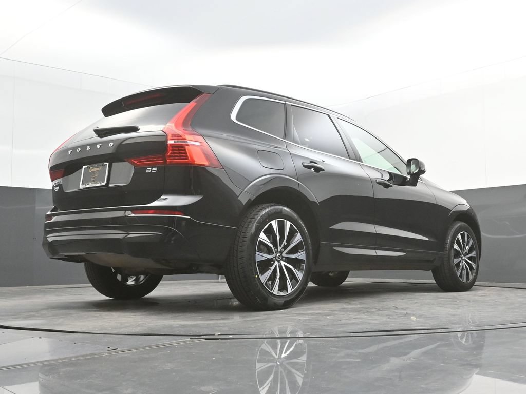 Used 2023 Volvo XC60 B5 Core w/ Climate Package FWD image 34