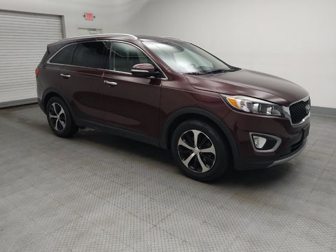 Used 2018 Kia Sorento EX FWD image 11