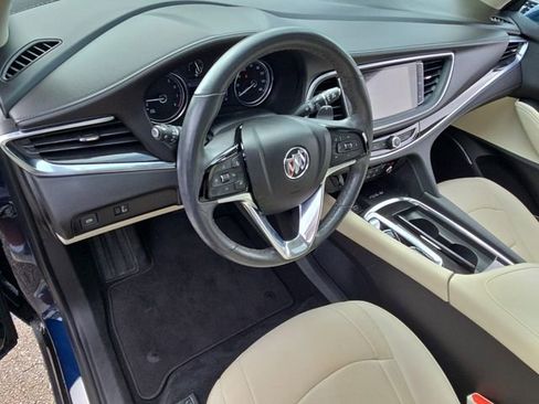 Used 2024 Buick Enclave Essence w/ Experience Buick Package FWD image 10