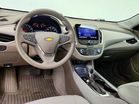 Used 2024 Chevrolet Malibu LT FWD image 12