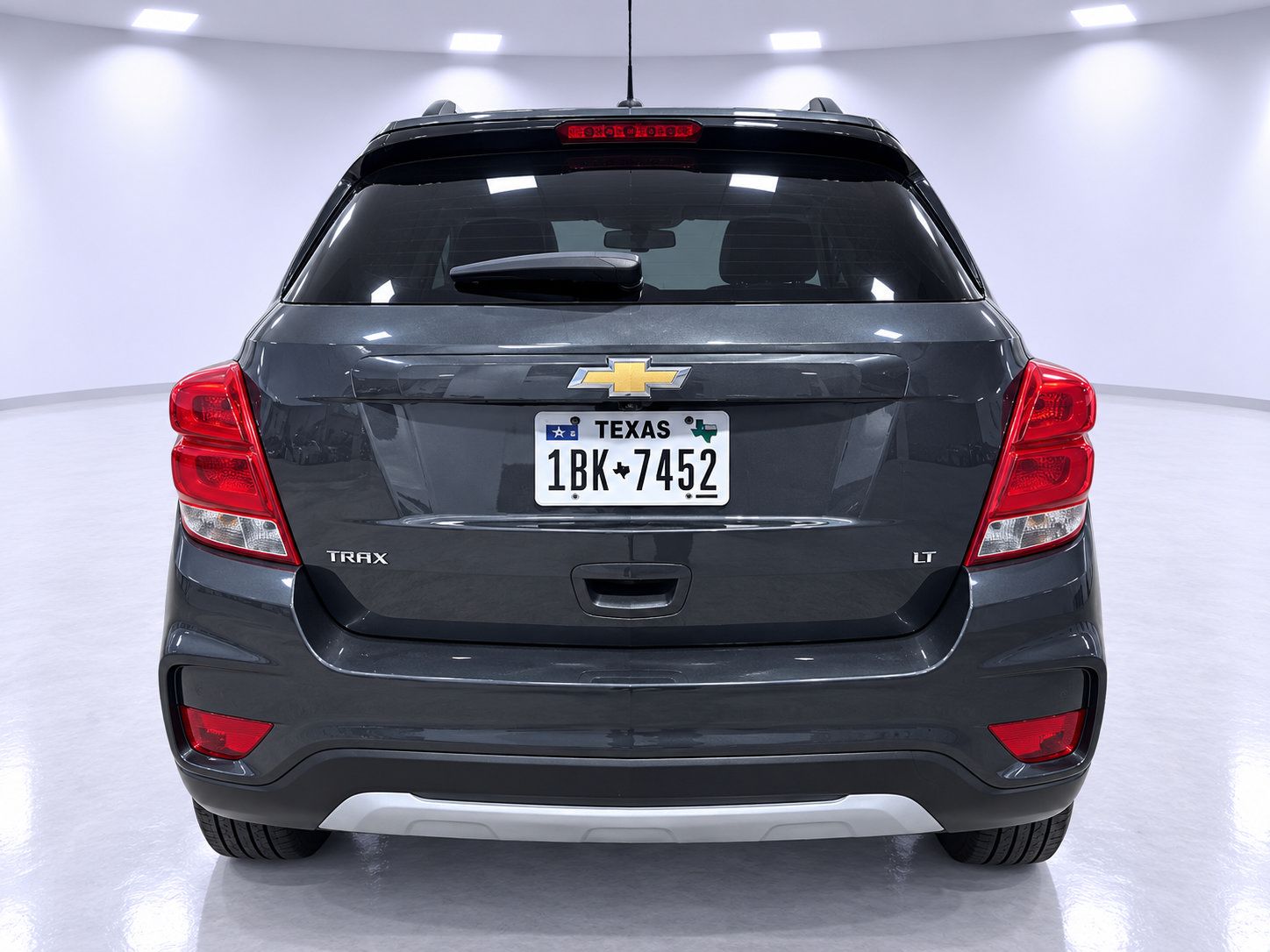 Used 2017 Chevrolet Trax LT w/ LT Convenience Package FWD image 8