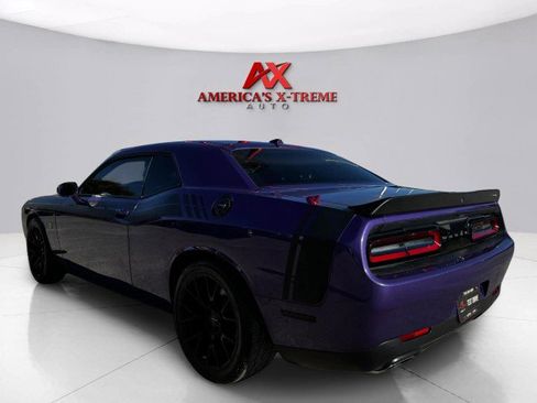 Used 2016 Dodge Challenger R/T Scat Pack image 3