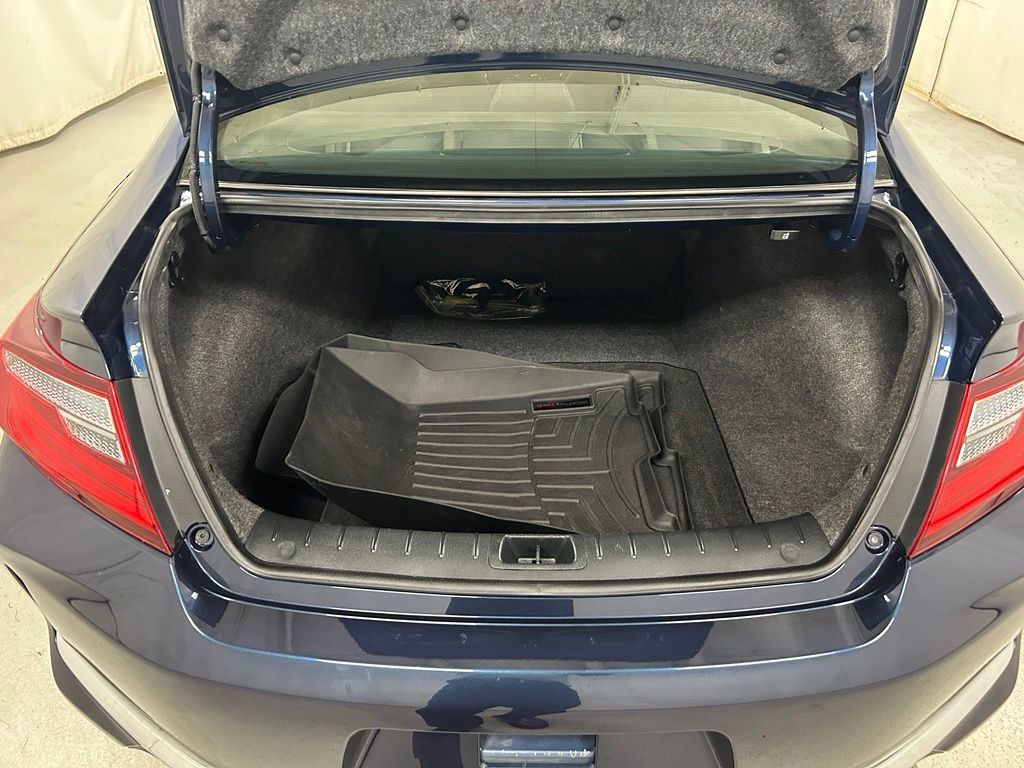 Used 2016 Honda Accord EX image 11