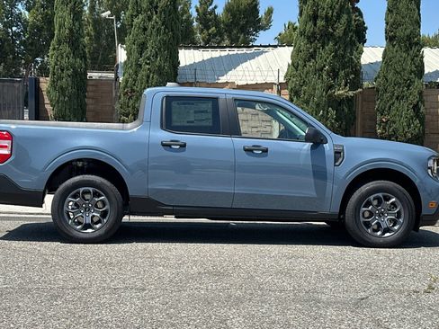 New 2026 Ford Maverick XLT FWD image 3