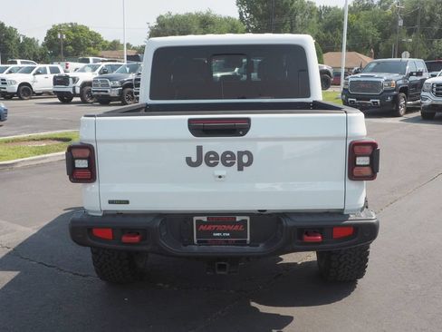 Used 2021 Jeep Gladiator Rubicon AWD/4WD image 6