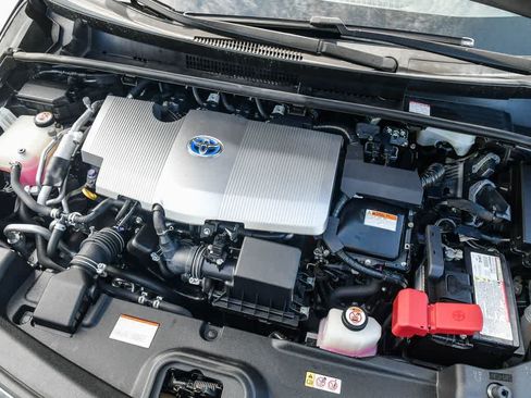 Used 2020 Toyota Prius Prime XLE FWD image 28