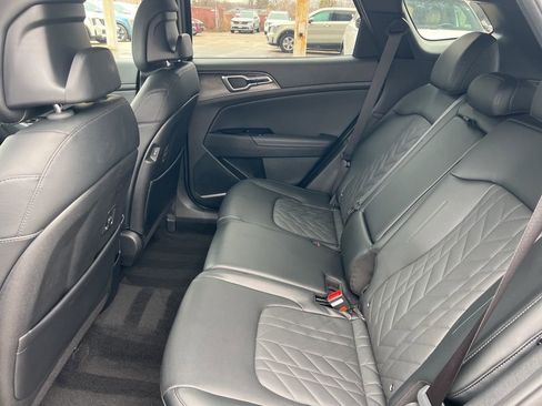 Certified 2025 Kia Sportage X-Line image 8