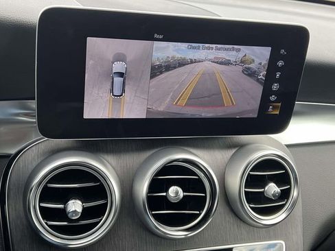 Used 2022 Mercedes-Benz GLC 300 4MATIC image 23
