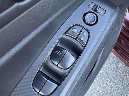 Used 2024 Nissan Altima 2.5 SV image 16