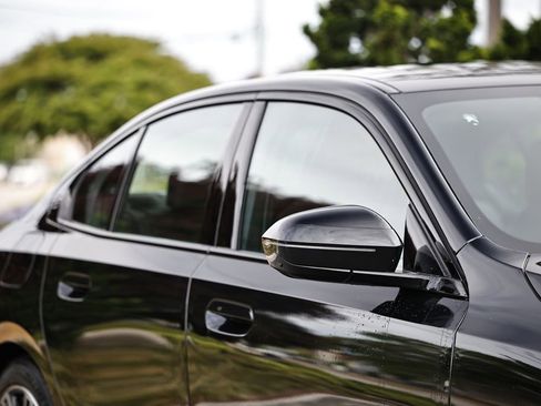 New 2027 BMW 530i RWD image 3