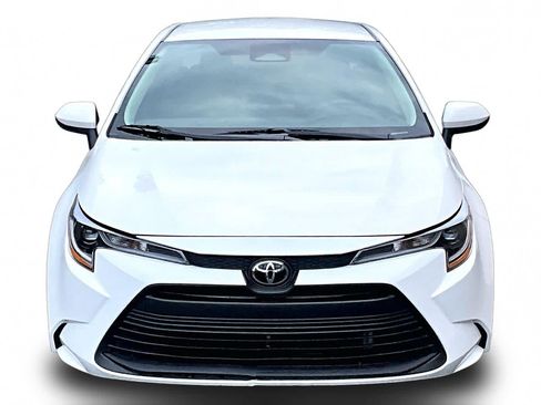 Certified 2026 Toyota Corolla LE FWD image 4