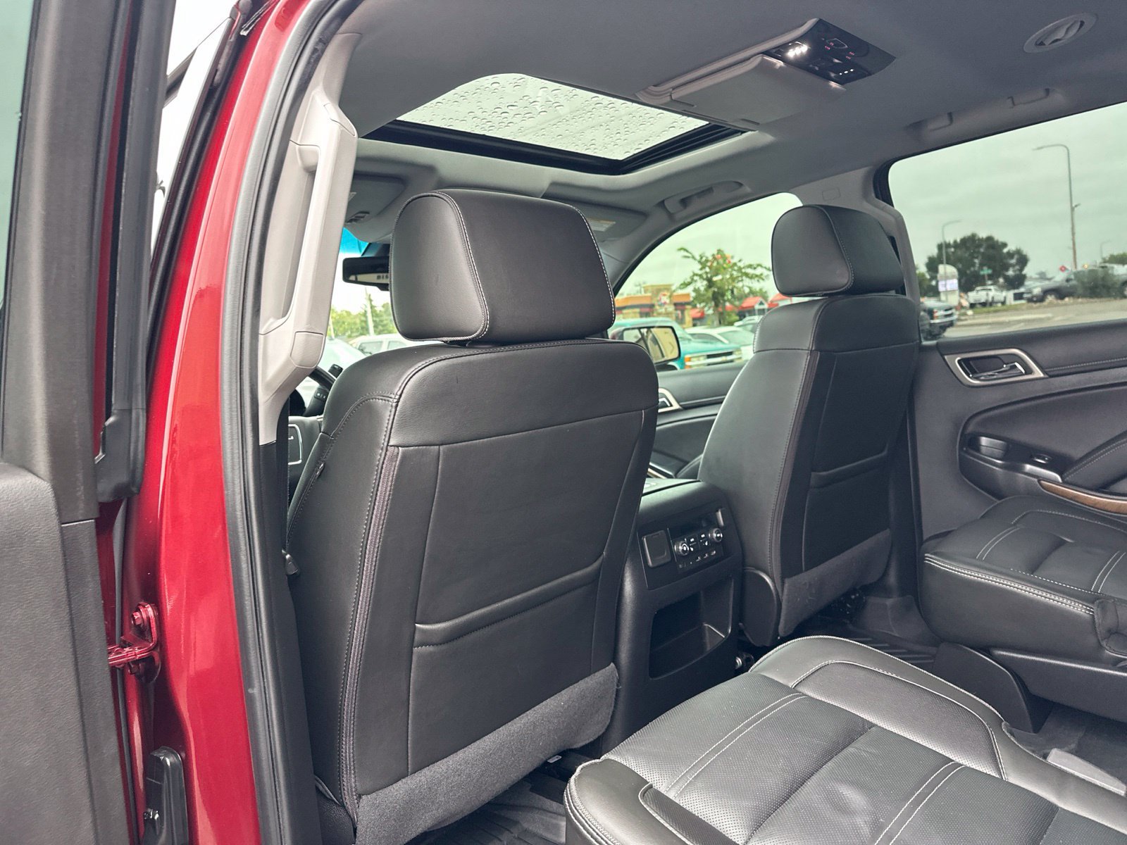 Used 2019 GMC Yukon Denali w/ Open Road Package AWD/4WD image 22