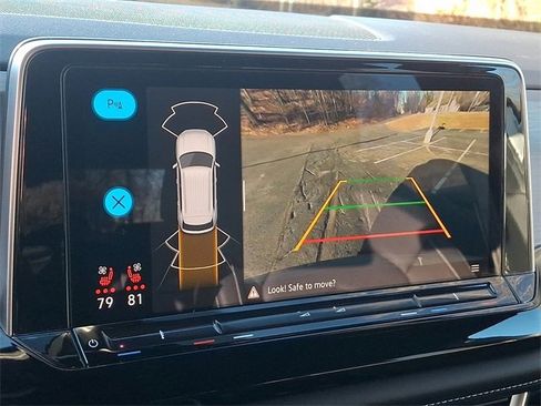 Used 2024 Volkswagen Atlas Cross Sport SE image 18